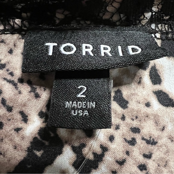 Torrid Snake Print Lace Cami Tank Top 2X Women’s   Black Brown 11806752 NWT. - Picture 4 of 6